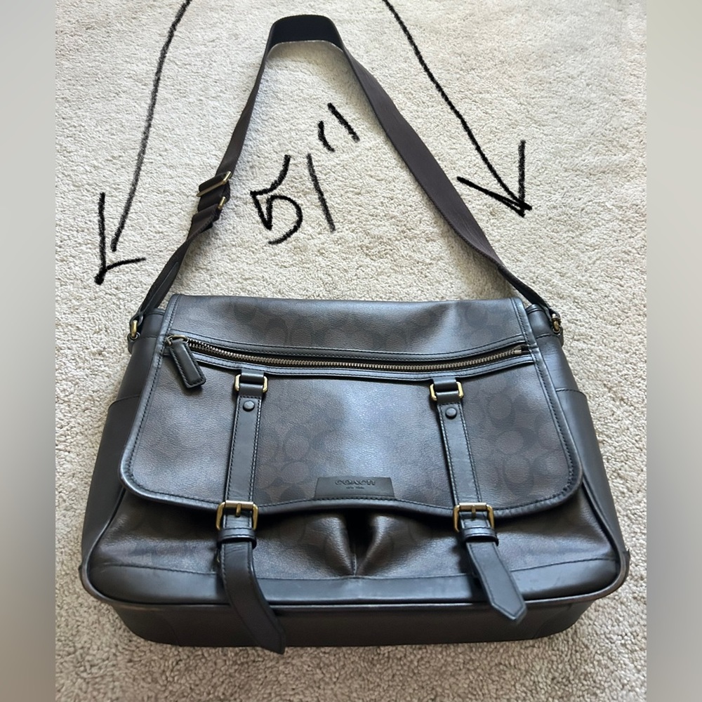 COACH Men’s Messenger Bag